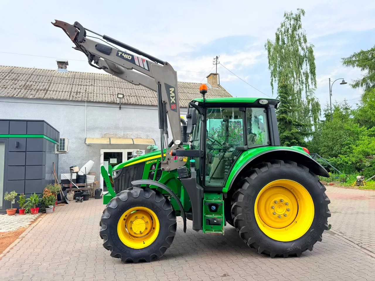 2020 John Deere 6100M, 5.500 mth, Import Auf Lager in der EU — Foto 10 z 24