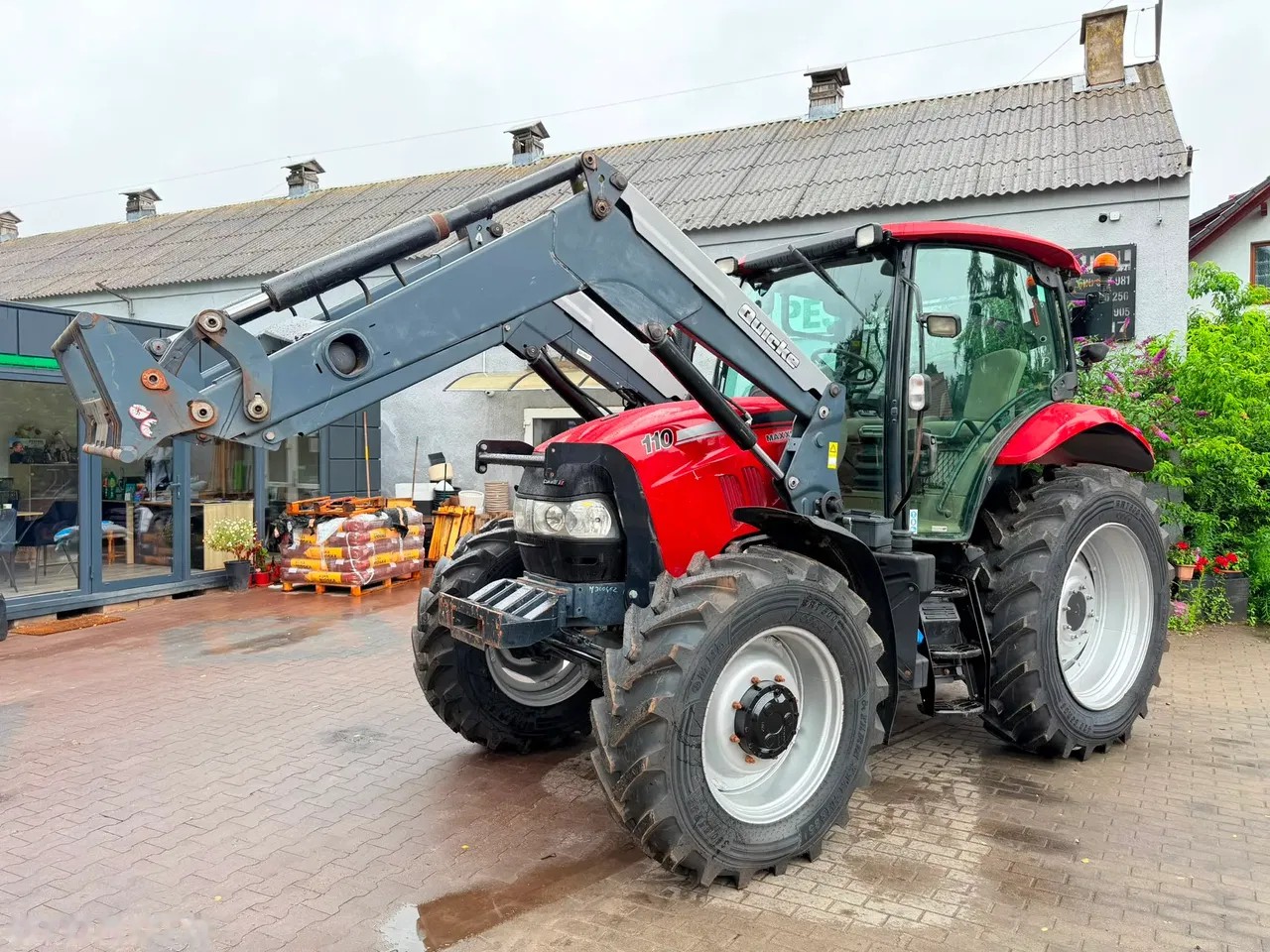 2016 Case Ih Maxxum 110, 6.456 mth, Import Auf Lager in der EU — Foto 1 z 24 2016 Case Ih Maxxum 110, 6.456 mth, Import Auf Lager in der EU — Foto 1 z 24
