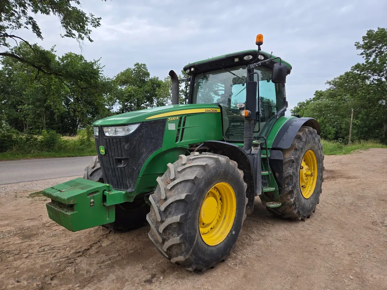 2011 John Deere 7230R, Import Auf Lager in der EU — Foto 1