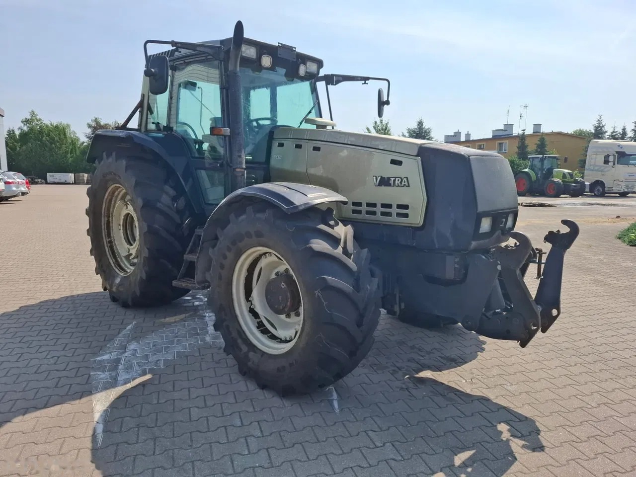 2001 Valtra 8550, 15.202 mth, Import Auf Lager in der EU — Foto 1 z 22 2001 Valtra 8550, 15.202 mth, Import Auf Lager in der EU — Foto 1 z 22