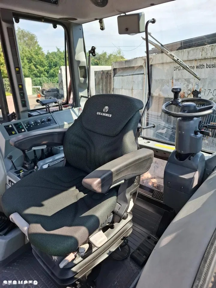 2001 Valtra 8550, 15.202 mth, Import Auf Lager in der EU — Foto 12 z 22