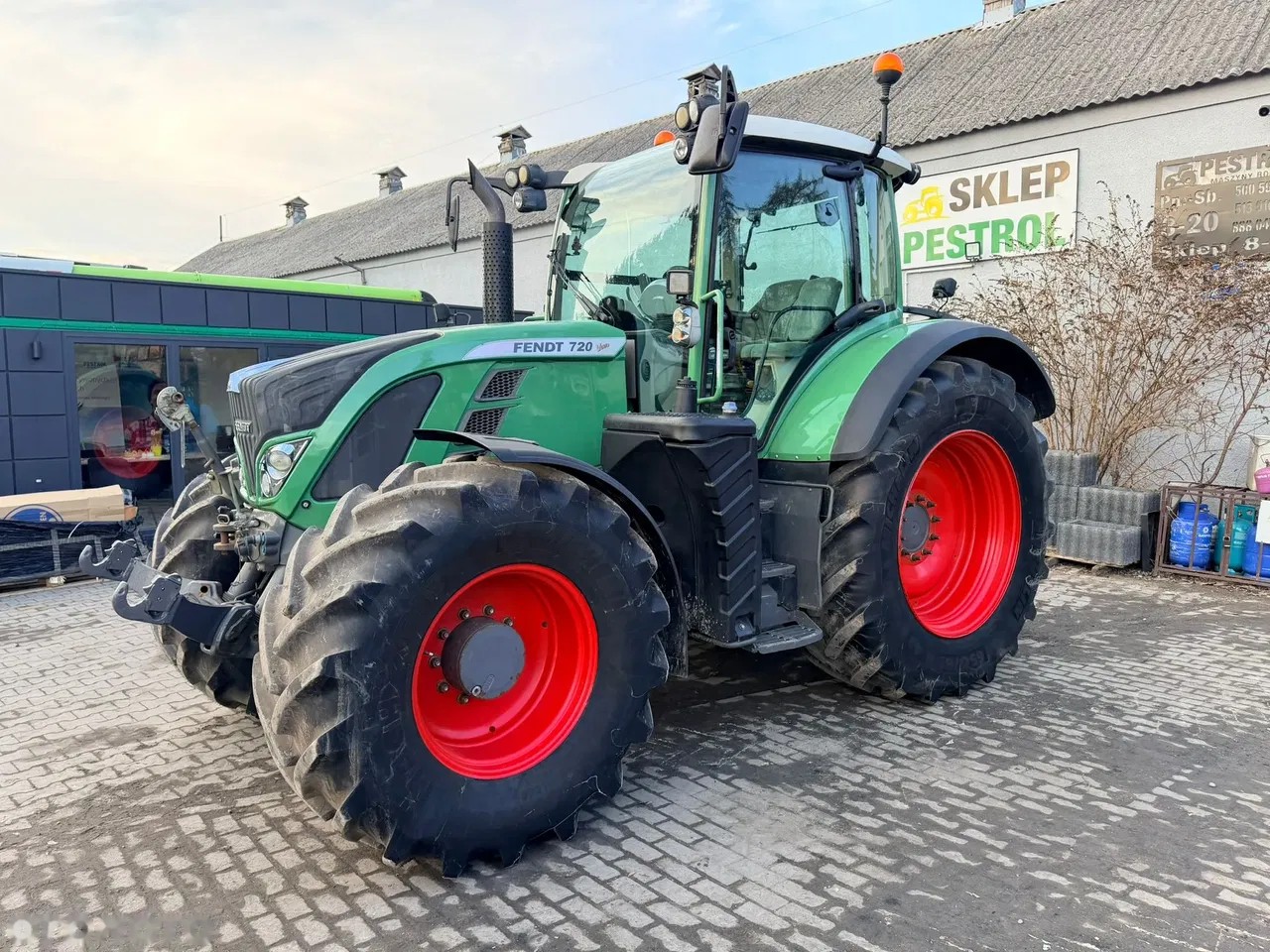 2014 Fendt 720 Vario, 8.642 mth, Import Auf Lager in der EU — Foto 4 z 24