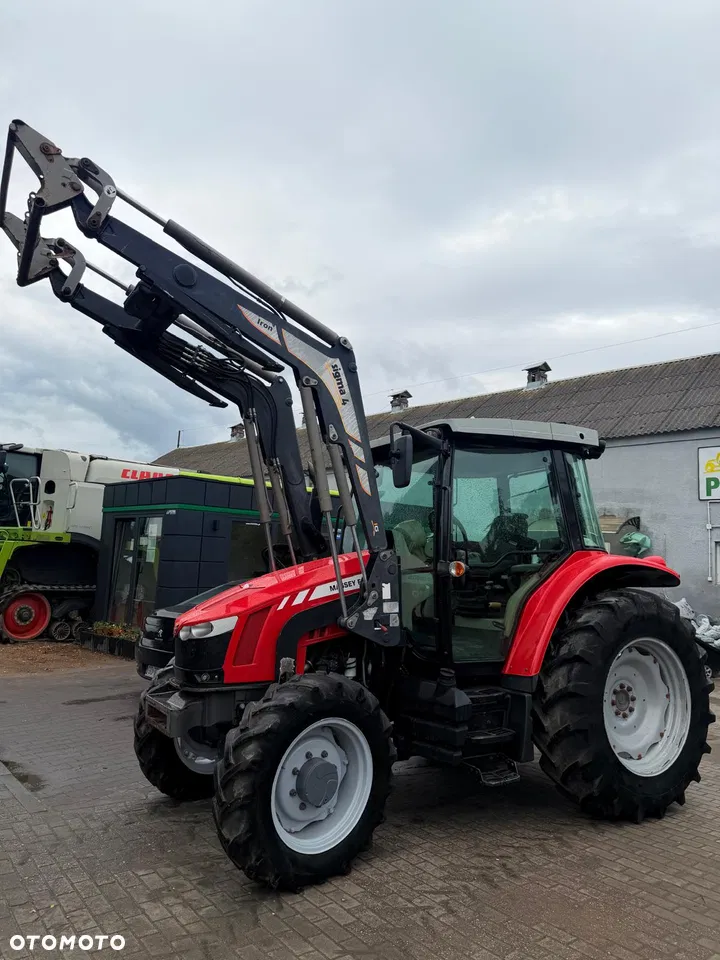2015 Massey Ferguson 5610 Dyna-4, 3.362 mth, Import Auf Lager in der EU — Foto 1