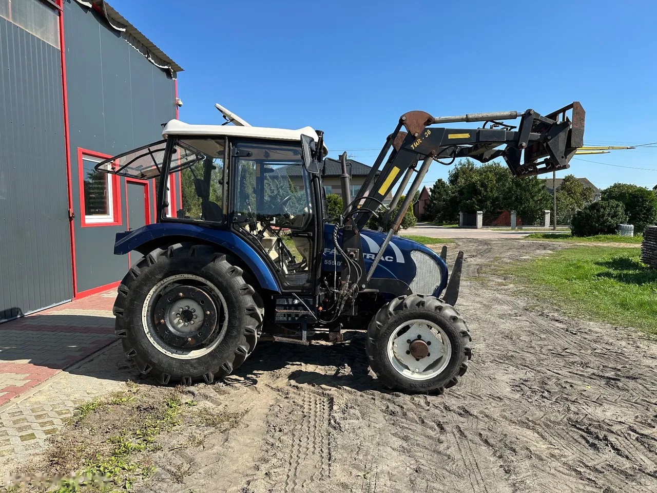 2012 Farmtrac 555, 4.900 mth, Import Auf Lager in der EU — Foto 8 z 15