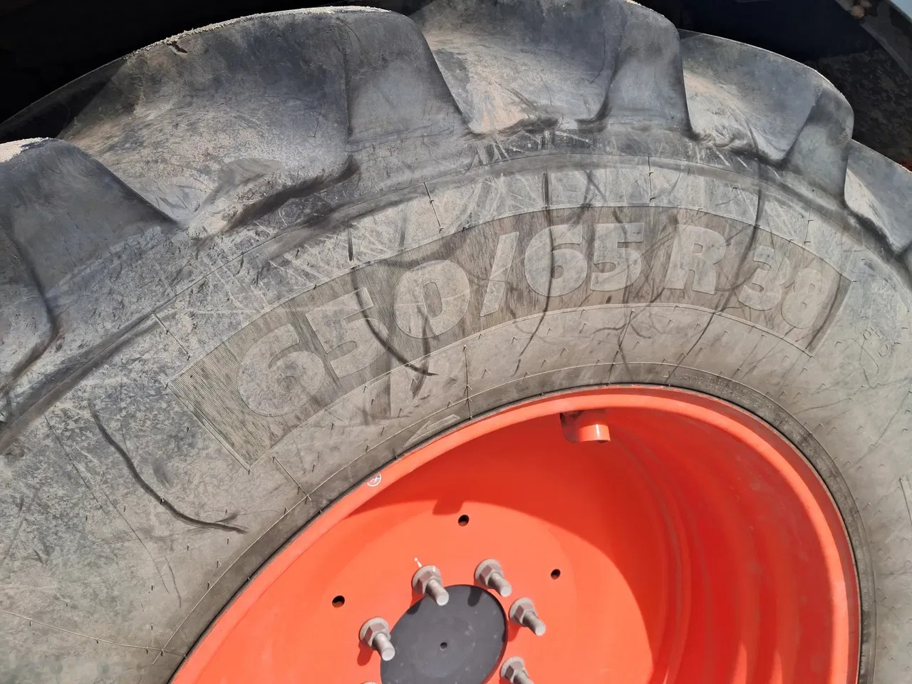 2023 Kubota M7173, 2.400 mth, Import Auf Lager in der EU — Foto 8 z 11