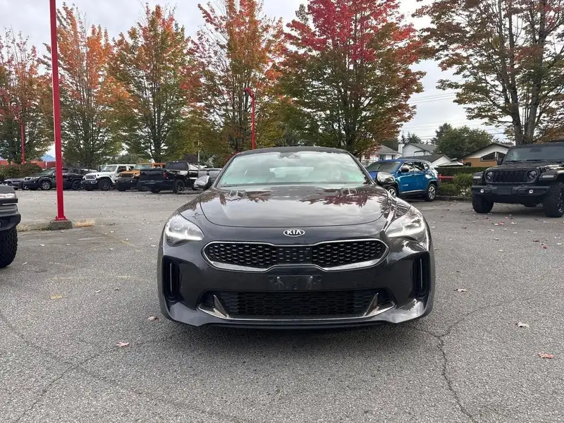 2019 Kia Stinger GT2, 77.592 km, Import Kanada — Foto 2 z 6