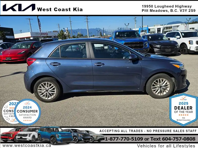 2022 Kia Rio LX Premium, blau, 62.014 km, Import Kanada — Foto 4 z 12