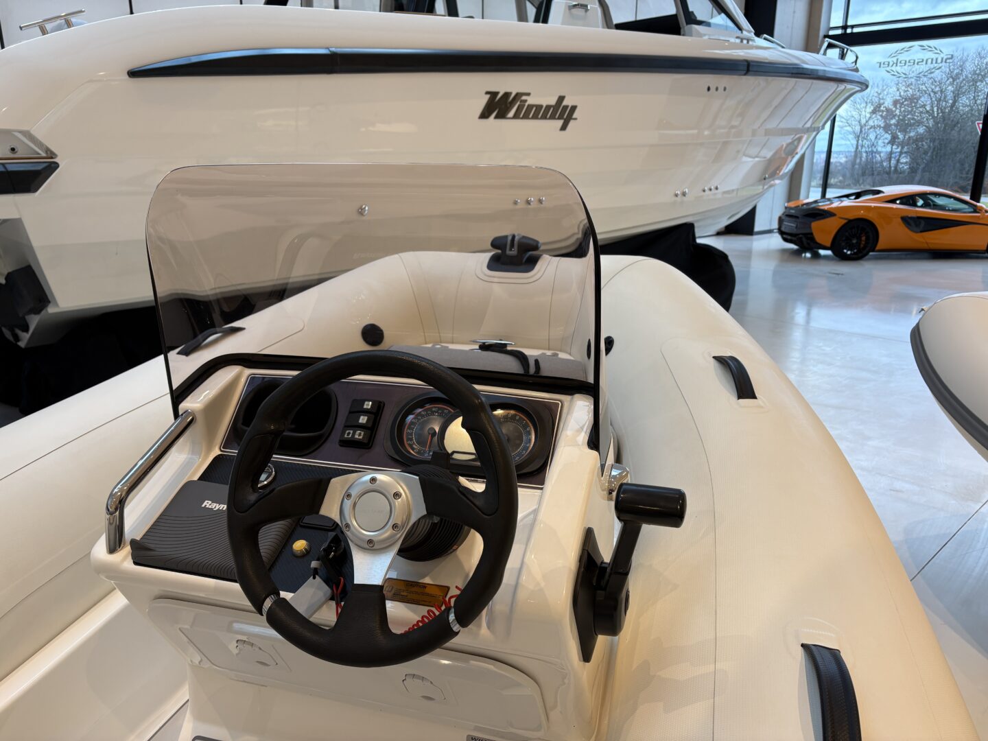 2016 Williams, Import Auf Lager in der EU — Foto 8 z 13