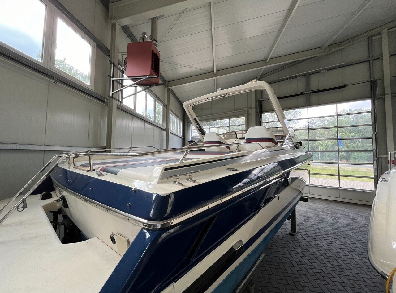 1981 Cranchi Endurance 31, Import Auf Lager in der EU — Foto 2 z 20