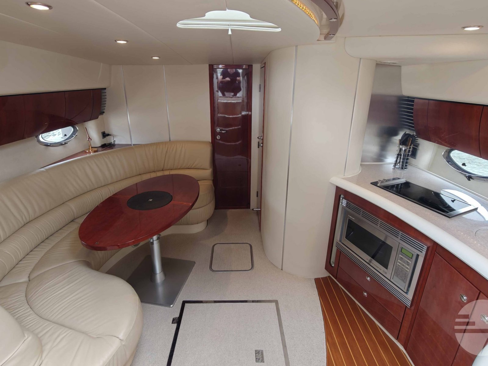 2004 Fairline D6-310 EVC, Import Auf Lager in der EU — Foto 3 z 20