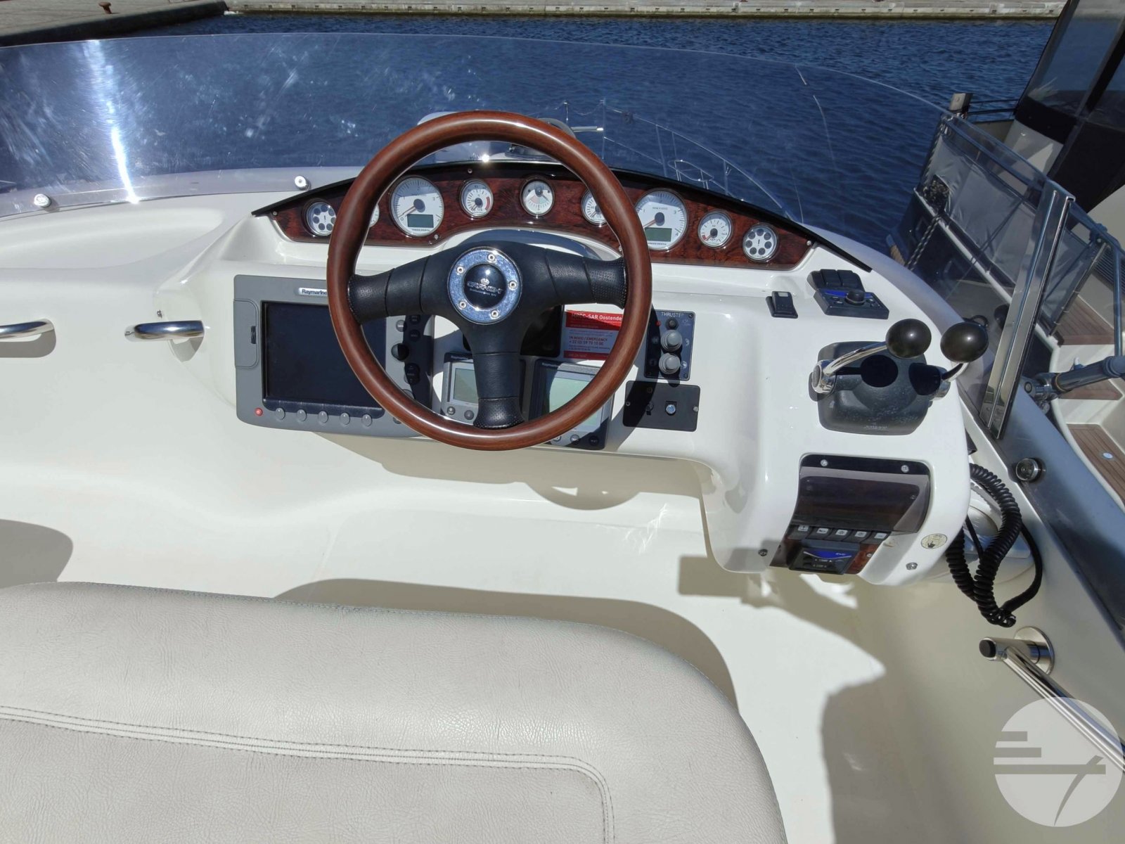 2007 Cranchi D6 EVC, Import Auf Lager in der EU — Foto 15 z 20