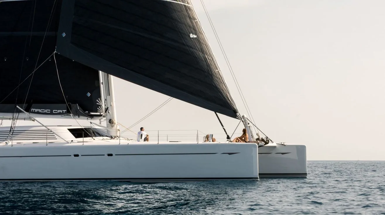 Fast Cruising Catamaran, Import Auf Lager in der EU — Foto 3 z 20