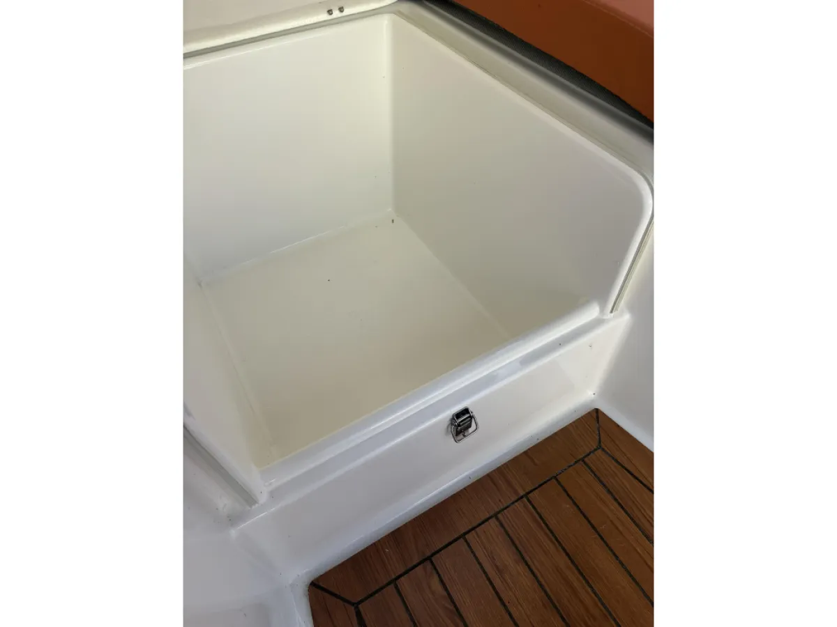 2019, Import Auf Lager in der EU — Foto 13 z 20