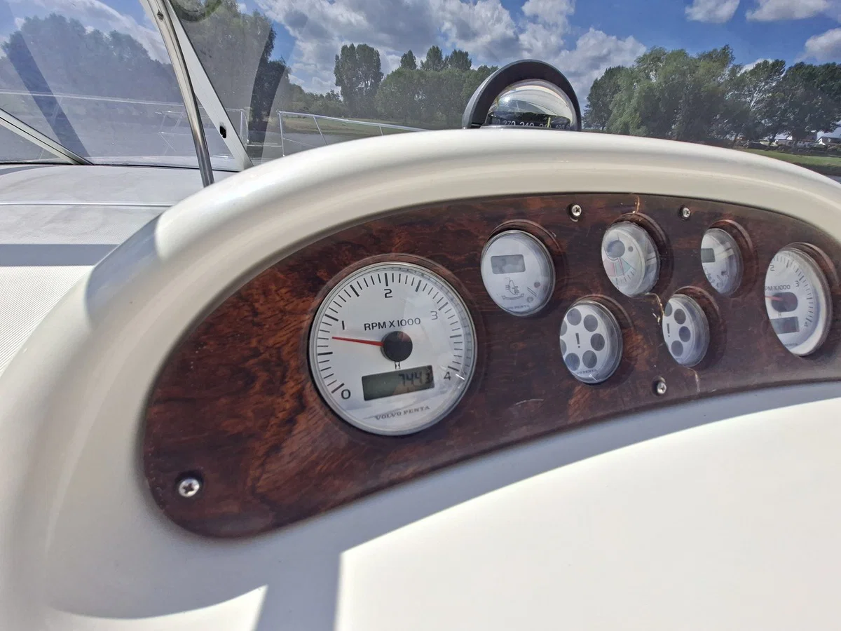 2005 Cranchi D4-260 EVC, Import Auf Lager in der EU — Foto 13 z 20