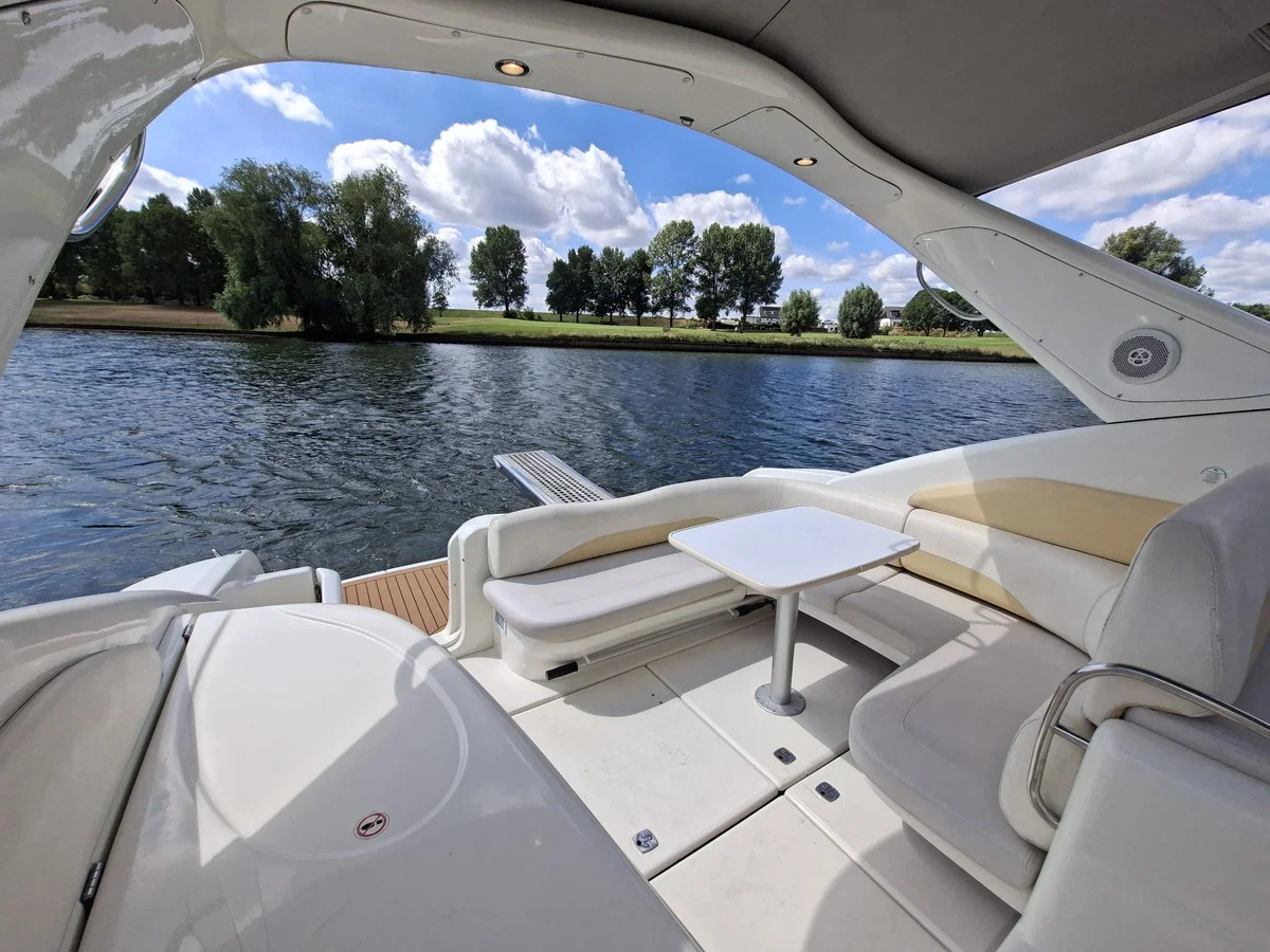 2005 Cranchi D4-260 EVC, Import Auf Lager in der EU — Foto 8 z 20