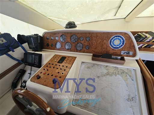 1993 Azimut, Import Auf Lager in der EU — Foto 13 z 20