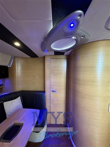 2007 Cranchi, Import Auf Lager in der EU — Foto 14 z 20