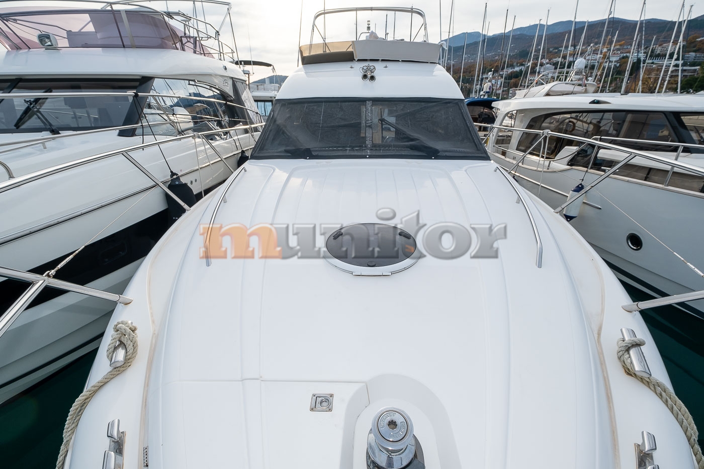 2000 Princess, Import Auf Lager in der EU — Foto 6 z 14