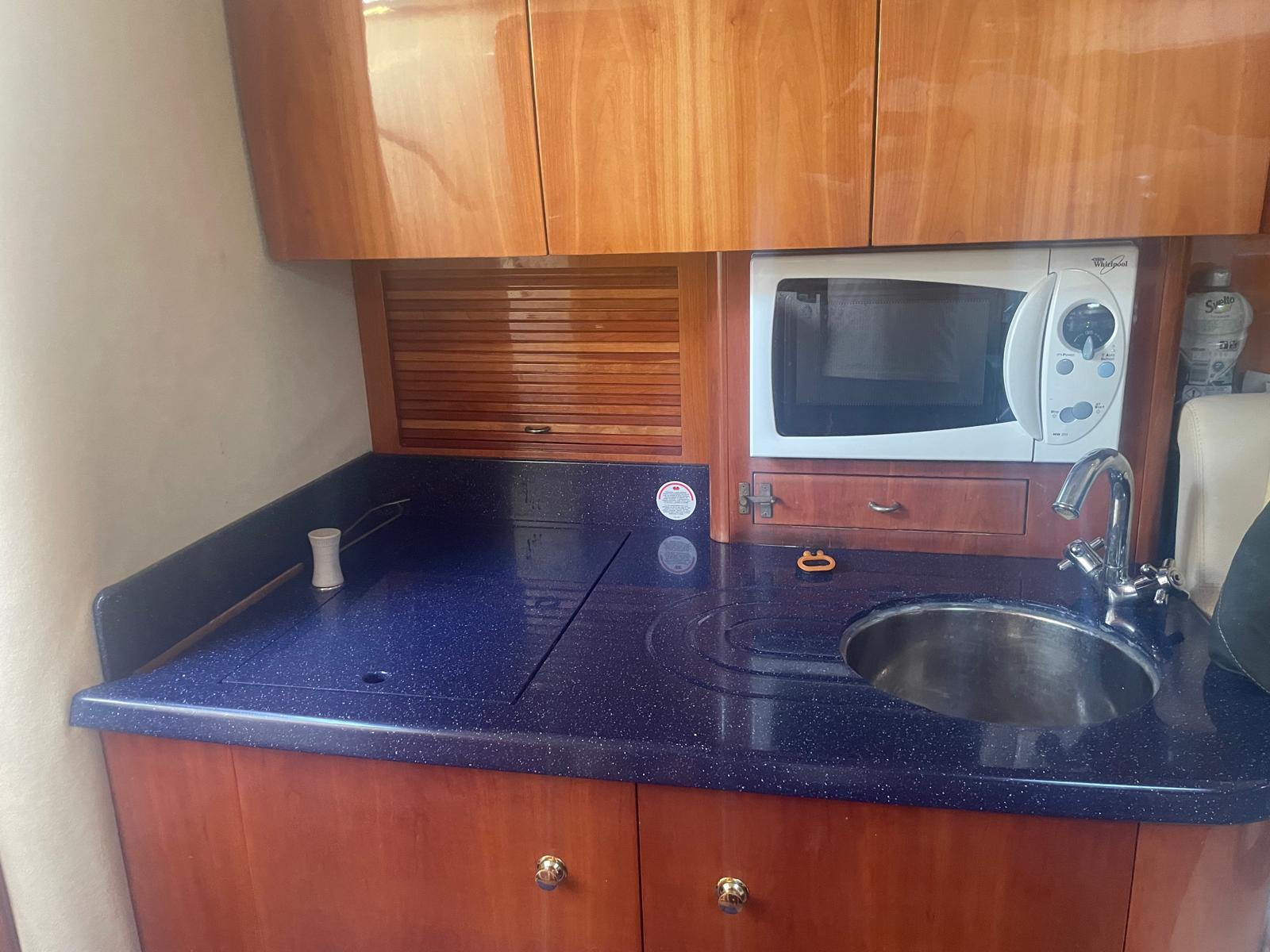 2005 Cranchi, Import Auf Lager in der EU — Foto 12 z 20