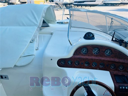 2001 Cranchi, Import Auf Lager in der EU — Foto 5 z 9