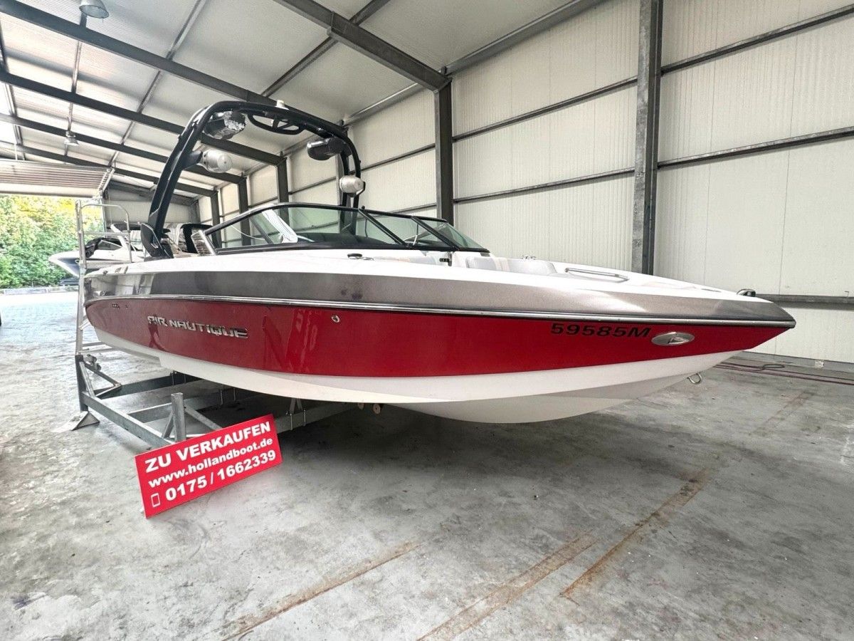 2011 Nautique Correct Craft Sport Nautique 226, Import Auf Lager in der EU — Foto 1