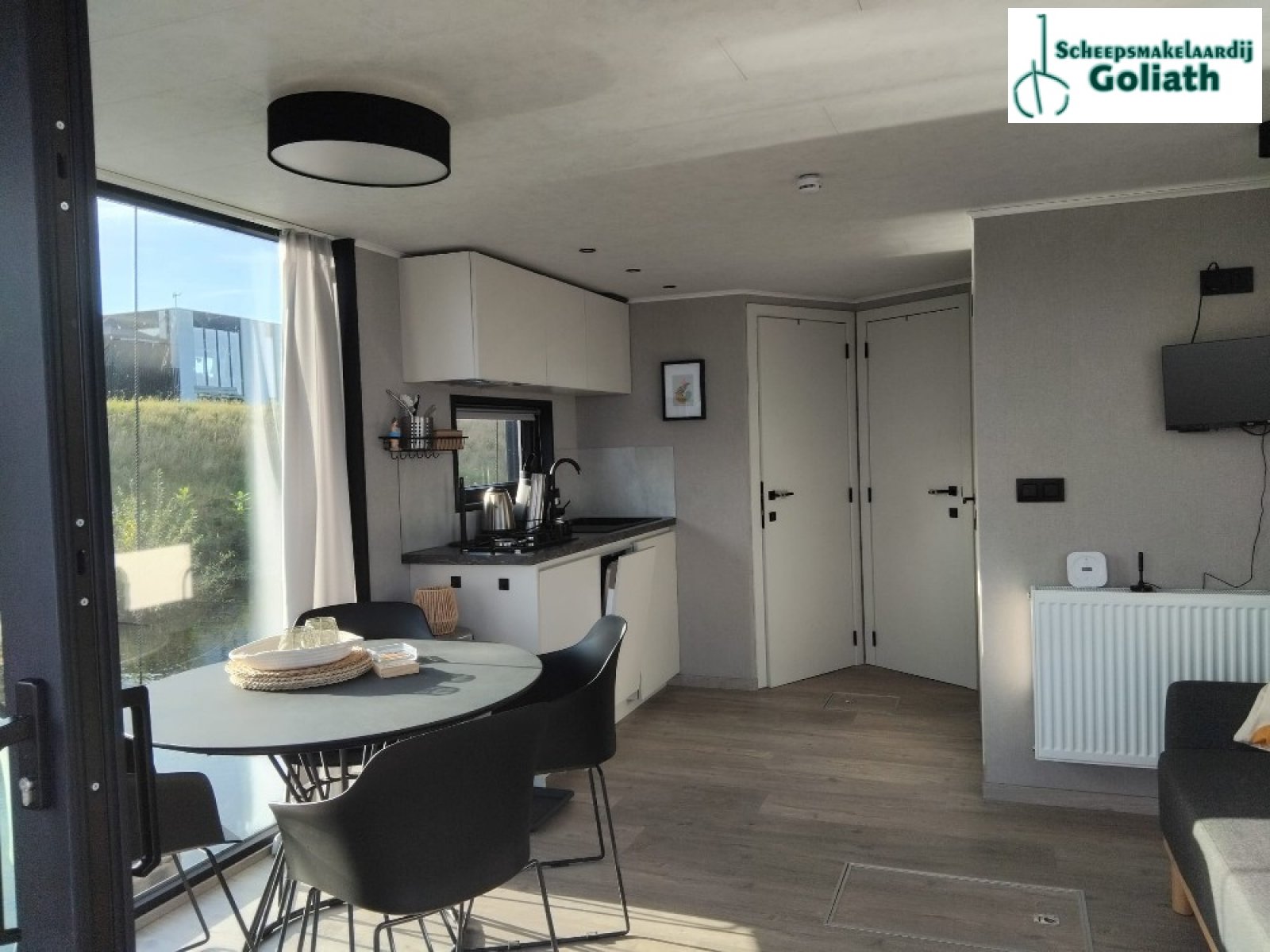 Lakelife Houseboat One Off XL PLUS, Import Auf Lager in der EU — Foto 7 z 20