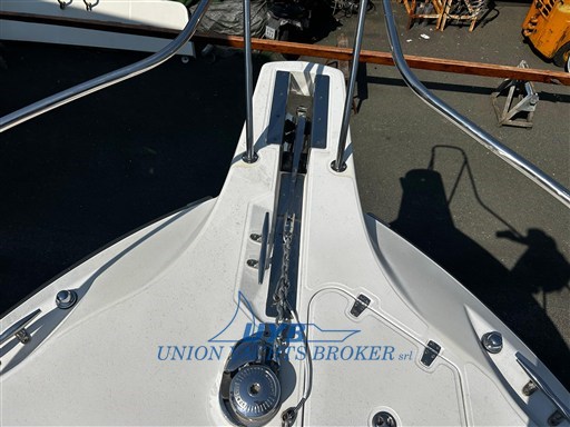2005 Boston Whaler Mercury, Import Auf Lager in der EU — Foto 11 z 17