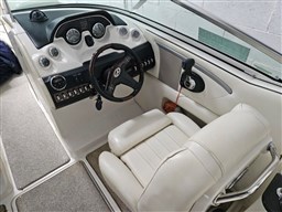 2006 Sea Ray, Import Auf Lager in der EU — Foto 9 z 20