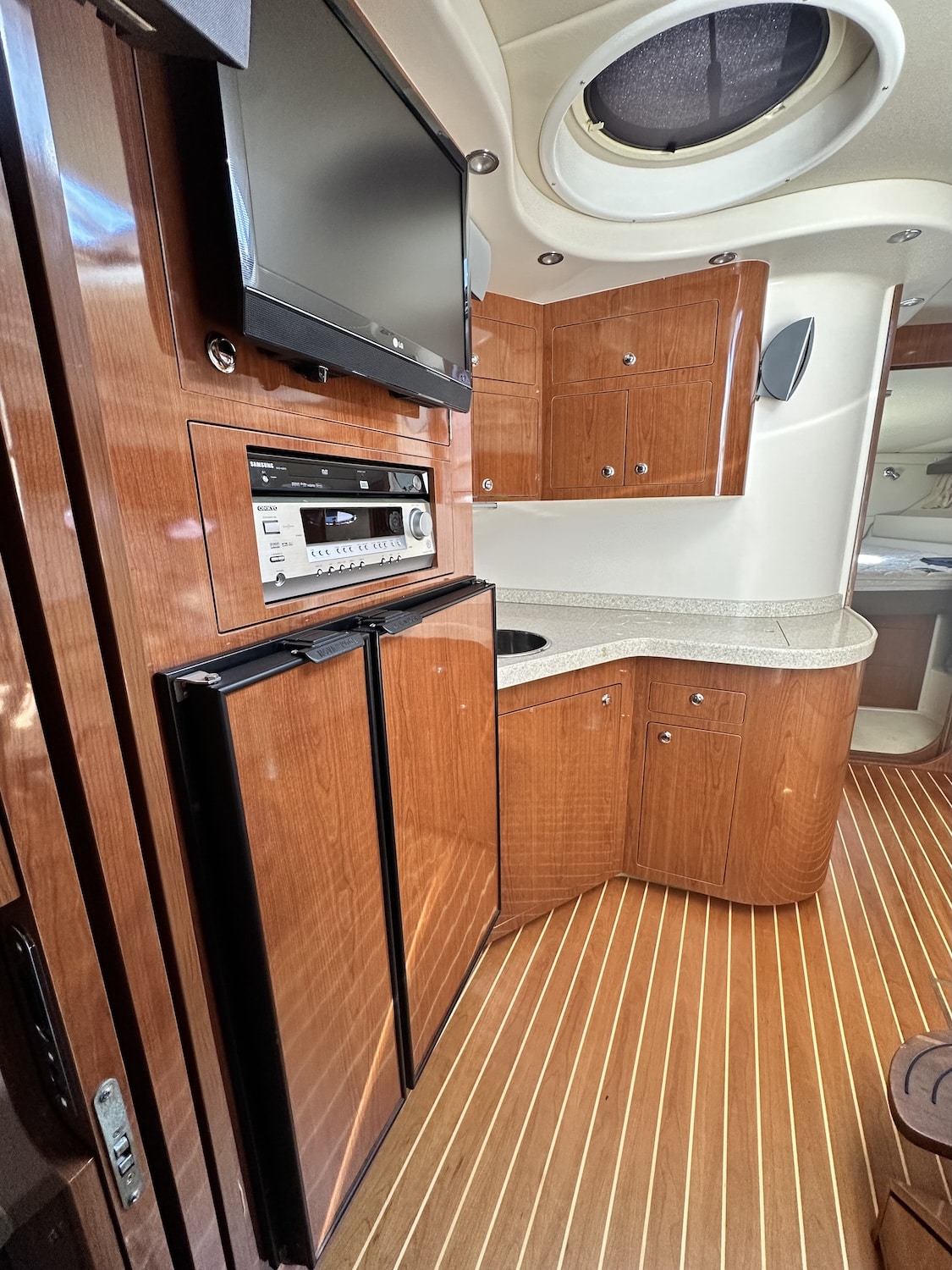 Regal, Import Auf Lager in der EU — Foto 16 z 18