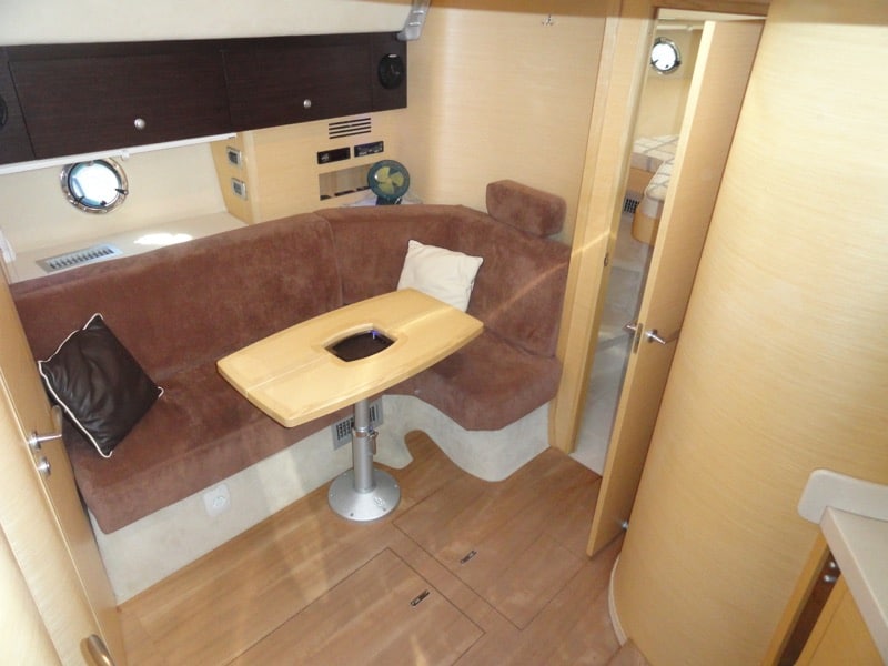 2007 Cranchi, Import Auf Lager in der EU — Foto 5 z 19