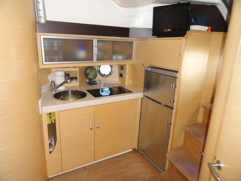 2007 Cranchi, Import Auf Lager in der EU — Foto 7 z 19