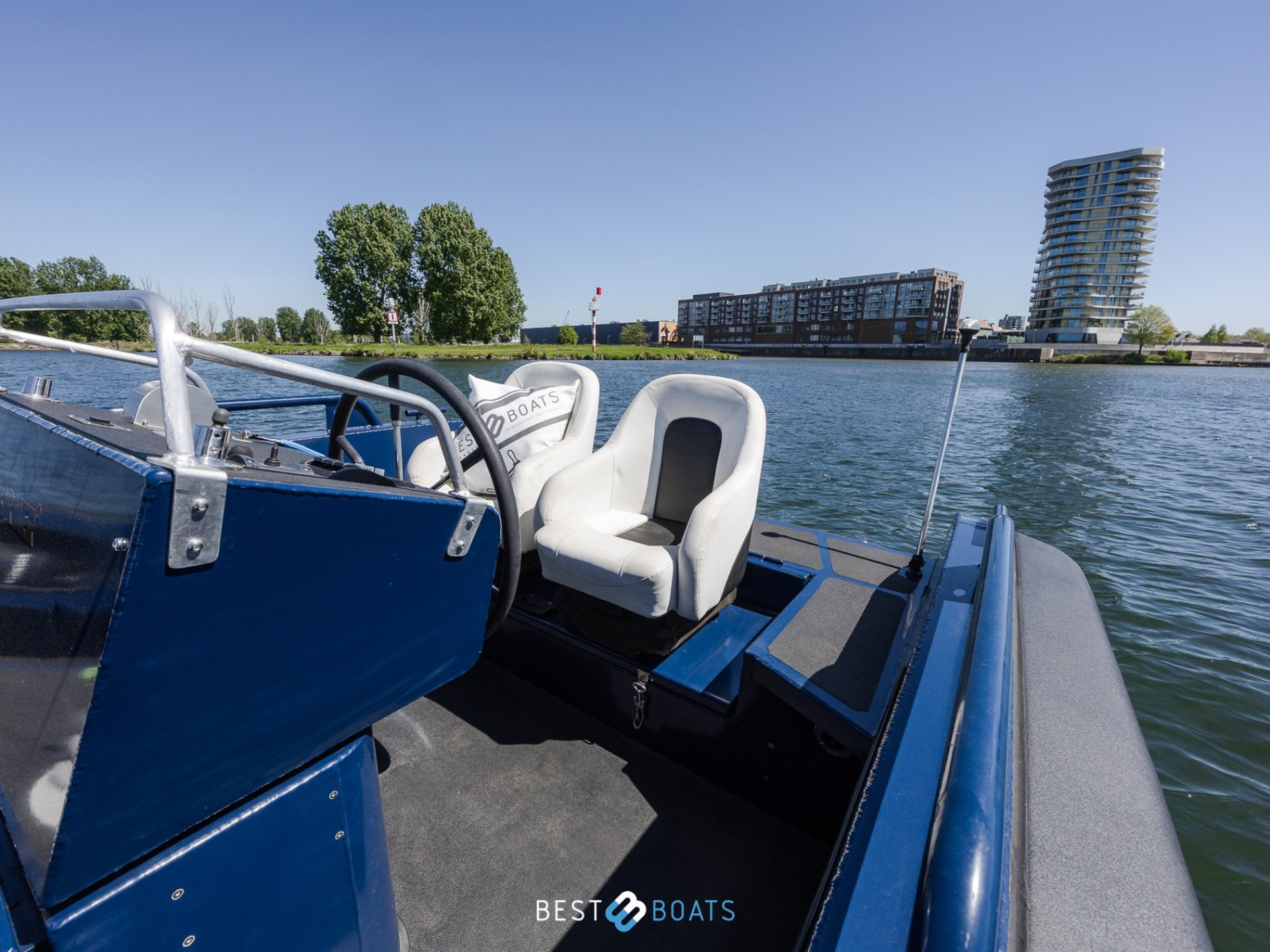 2018 Tender R75, Import Auf Lager in der EU — Foto 14 z 20