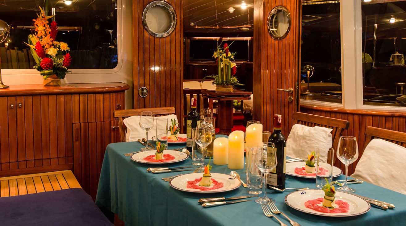 Two Masted Catamaran Schooner, Import Auf Lager in der EU — Foto 8 z 11