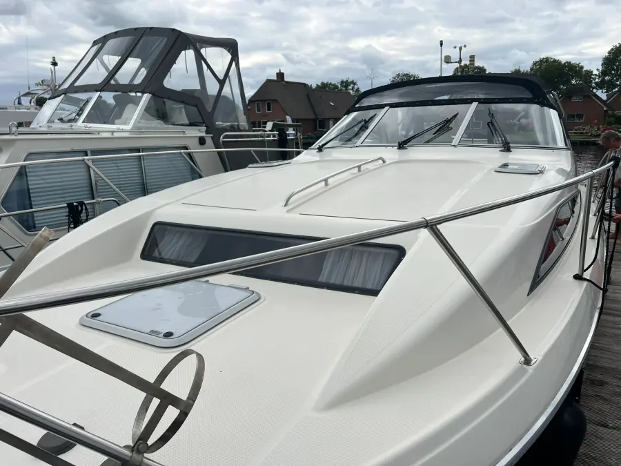 1995 Bayliner, Import Auf Lager in der EU — Foto 4 z 5