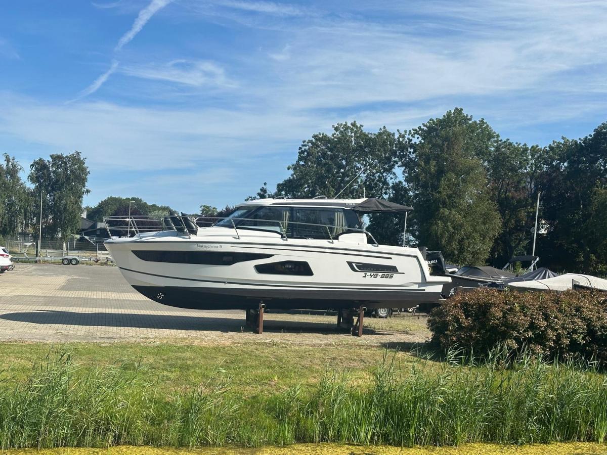 Jeanneau, Import Auf Lager in der EU — Foto 1