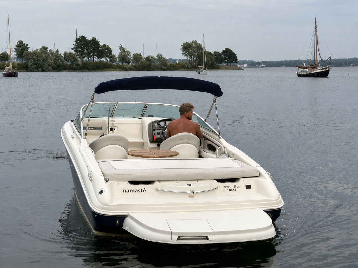 Sea Ray, Import Auf Lager in der EU — Foto 13 z 13