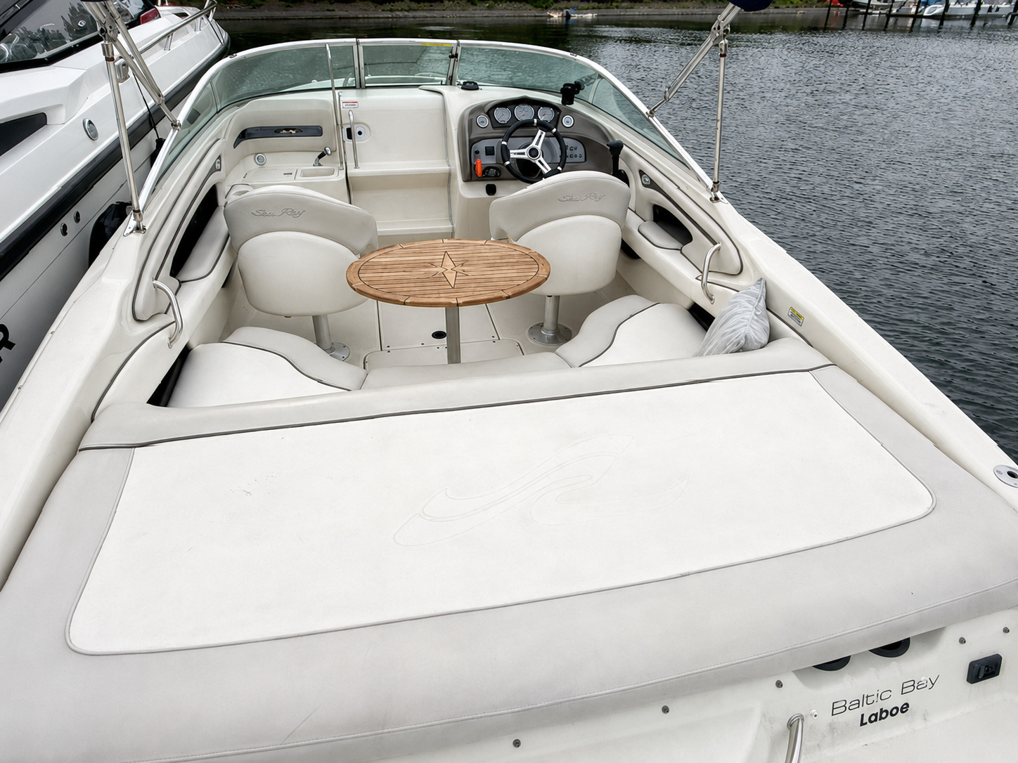 Sea Ray, Import Auf Lager in der EU — Foto 4 z 13