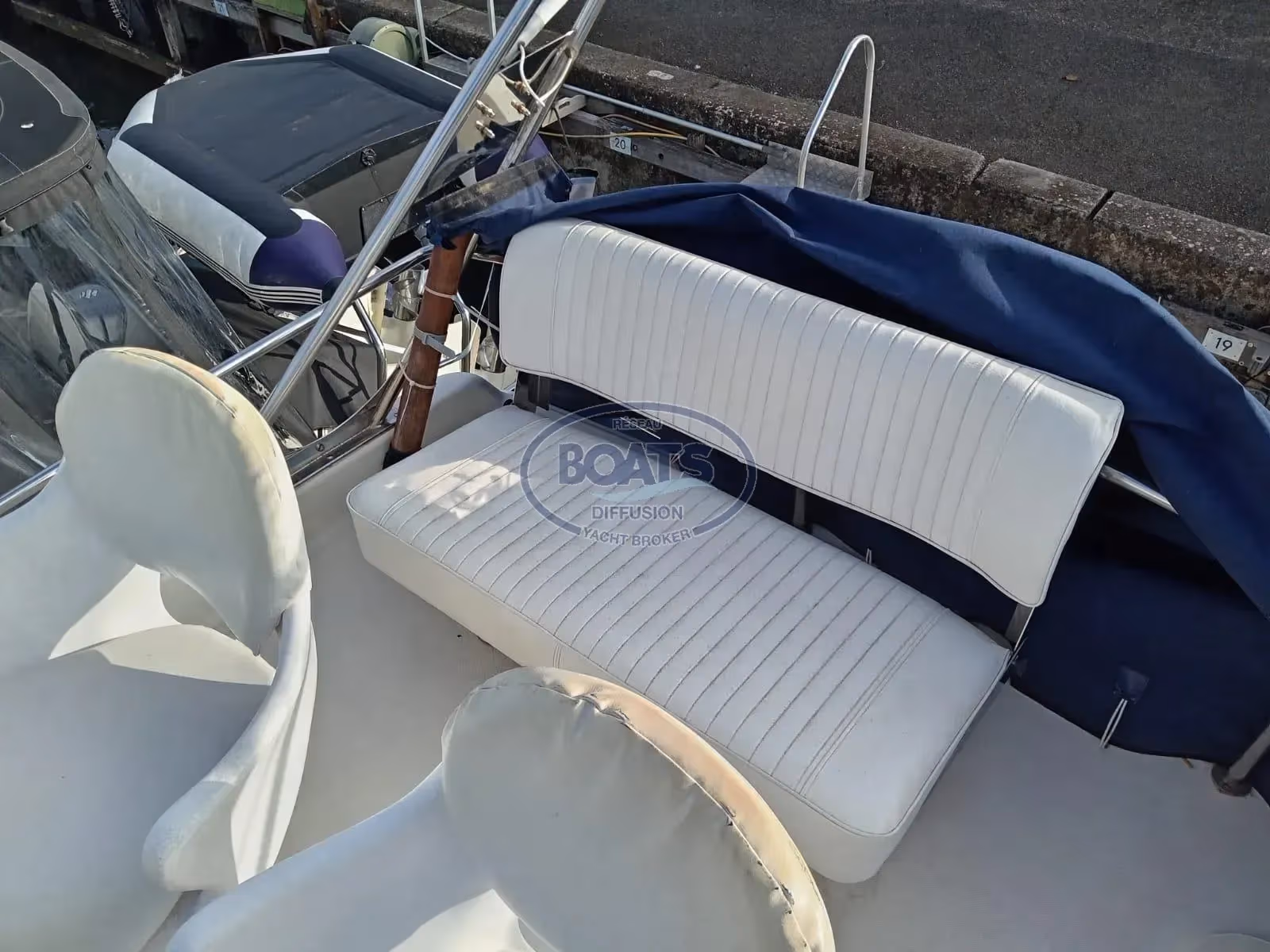 Rodman 900 fly, Import Auf Lager in der EU — Foto 13 z 20