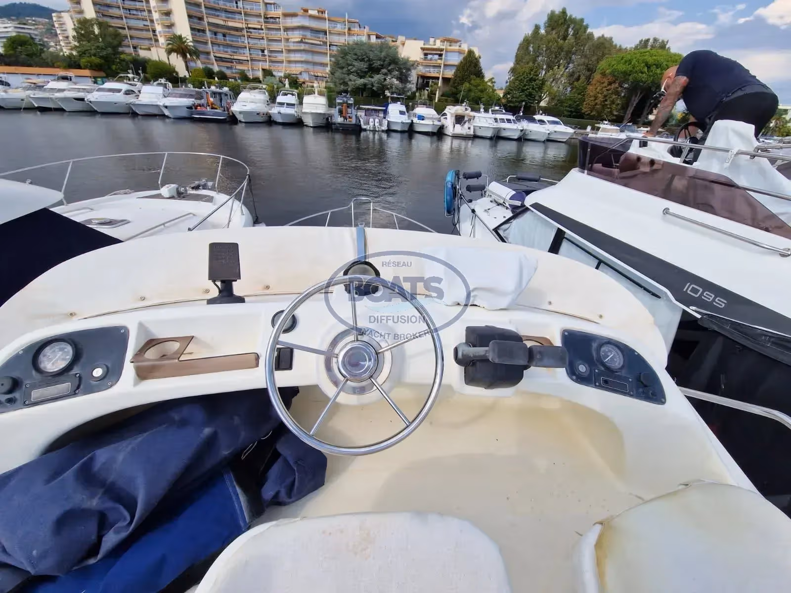 Rodman 900 fly, Import Auf Lager in der EU — Foto 4 z 20