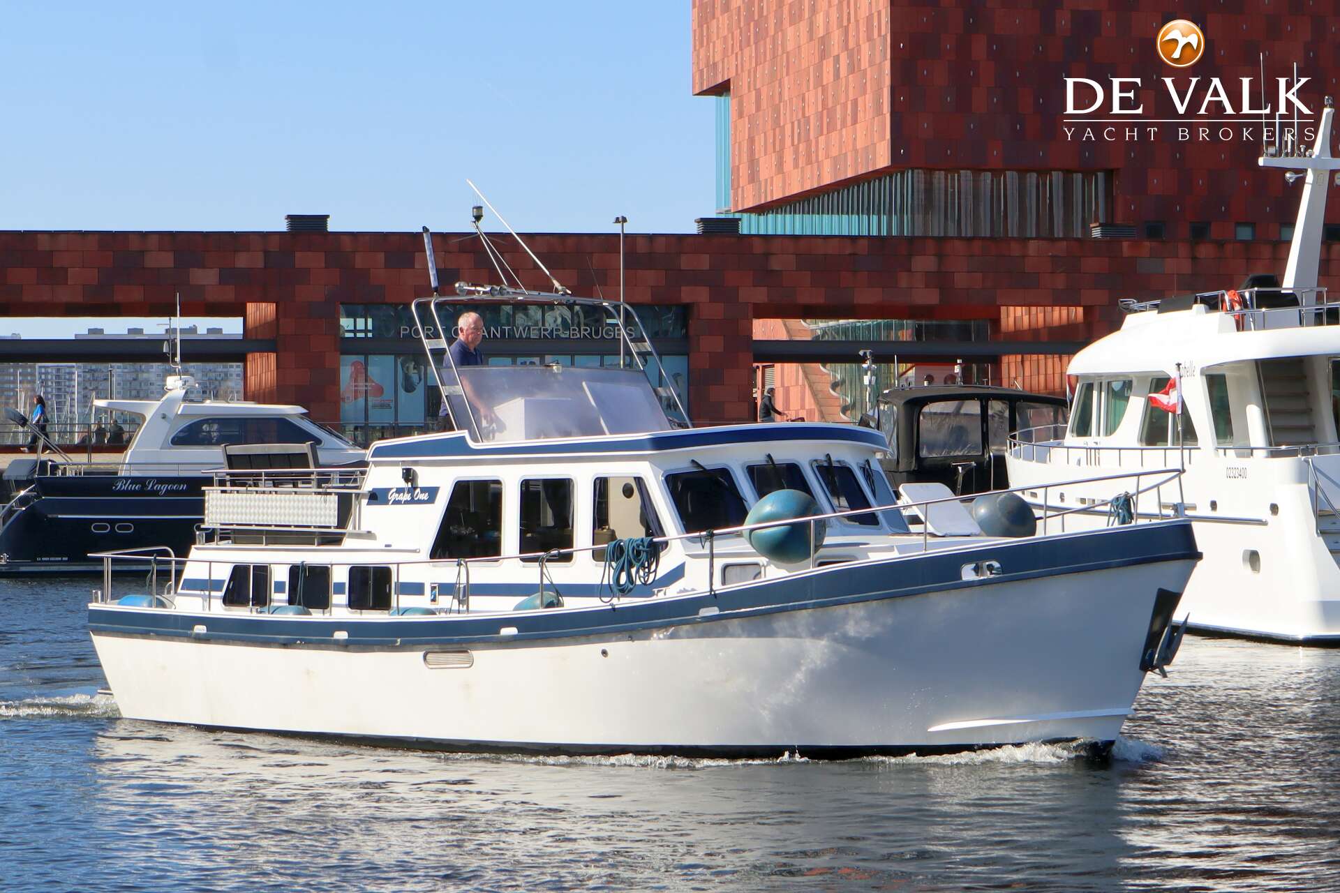 1990 JANSEN TRAWLER 1100, Import Auf Lager in der EU — Foto 1 | AMECAR 1990 JANSEN TRAWLER 1100, Import Auf Lager in der EU — Foto 1