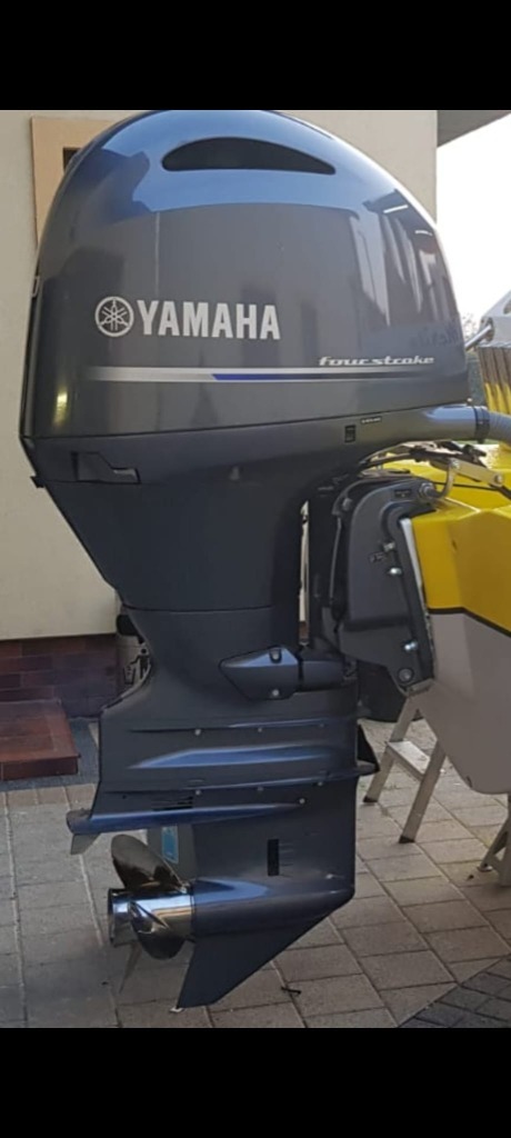 Závěsný Motor Yamaha F150 Detx 04.2020, Auf Lager in der EU — Foto 1