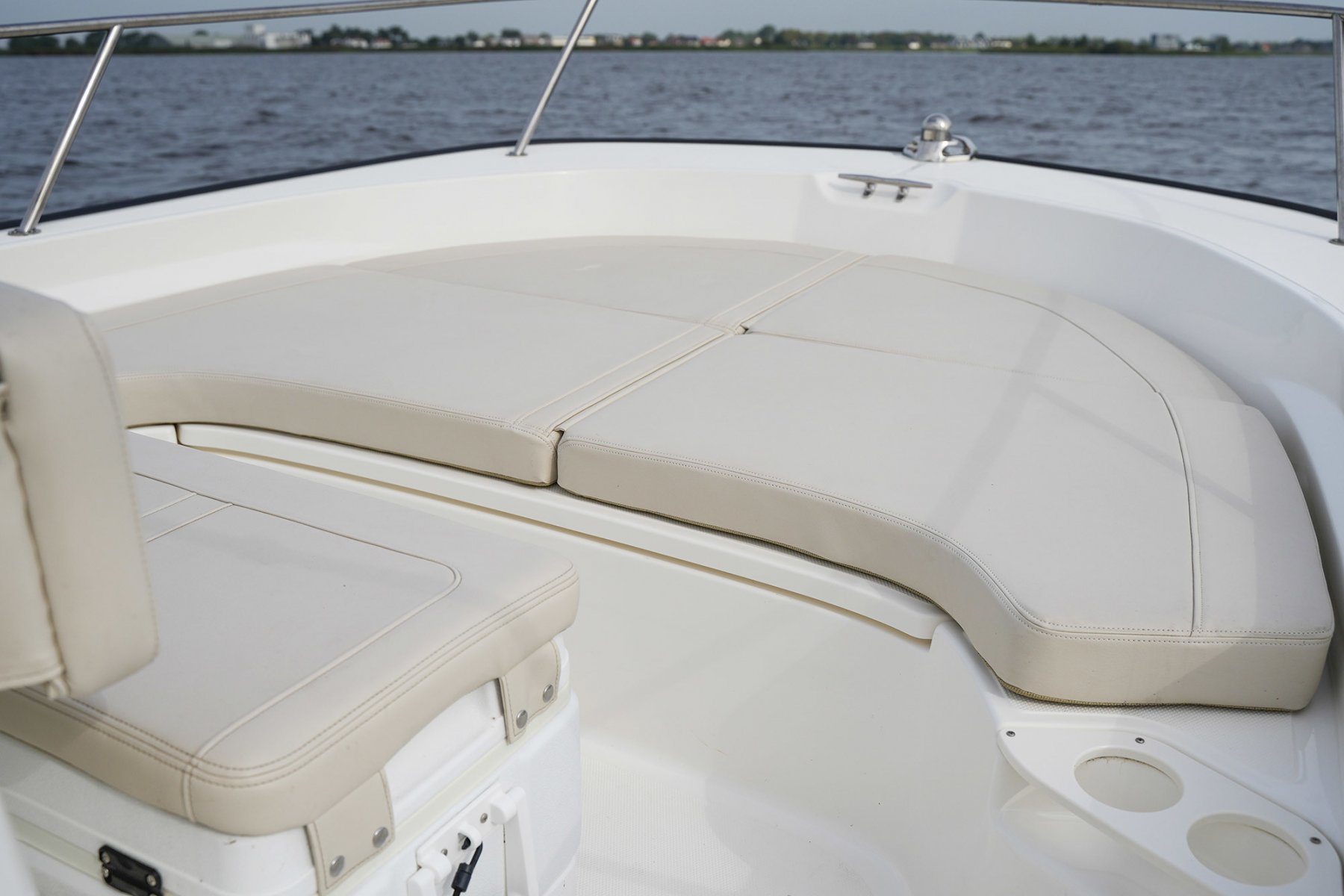2023 Boston Whaler, Import Auf Lager in der EU — Foto 5 z 20
