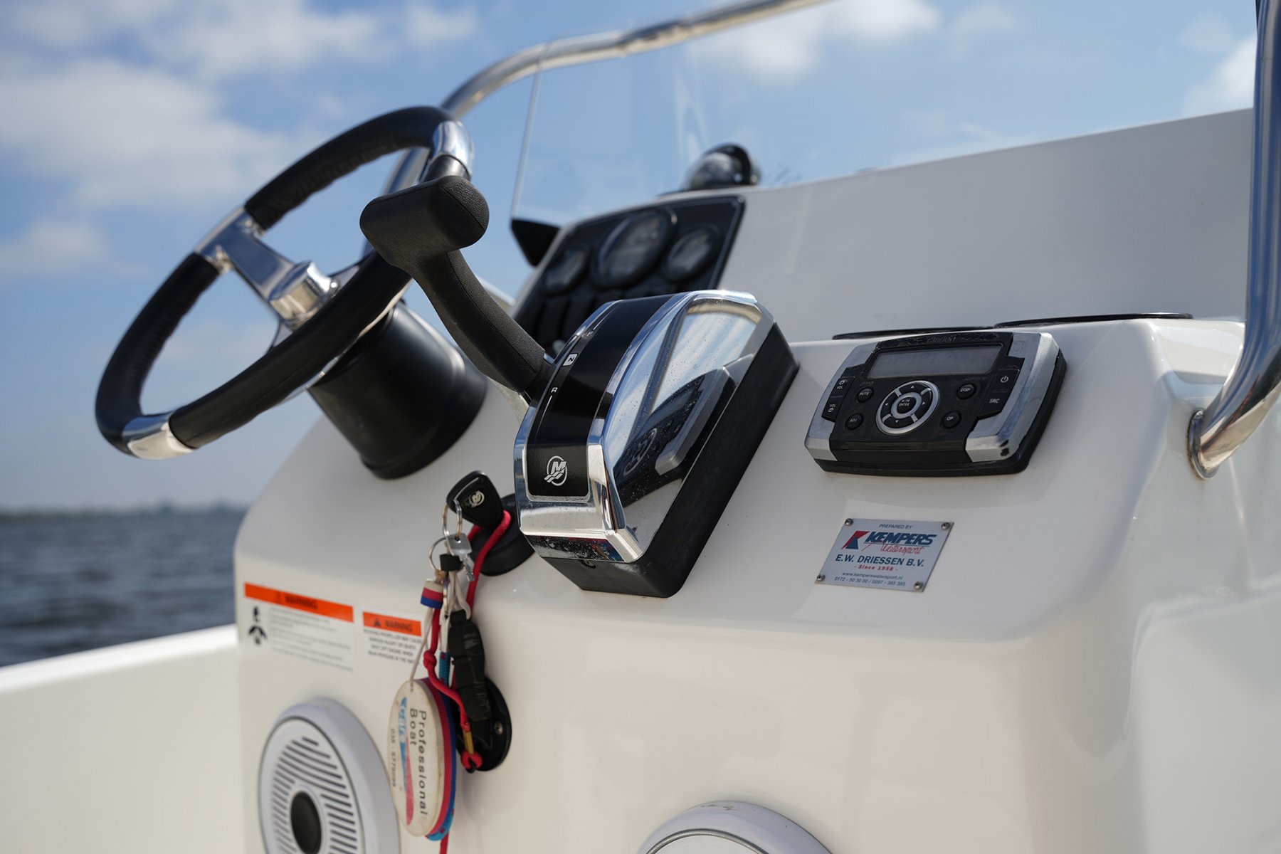 2012 Boston Whaler, Import Auf Lager in der EU — Foto 11 z 20
