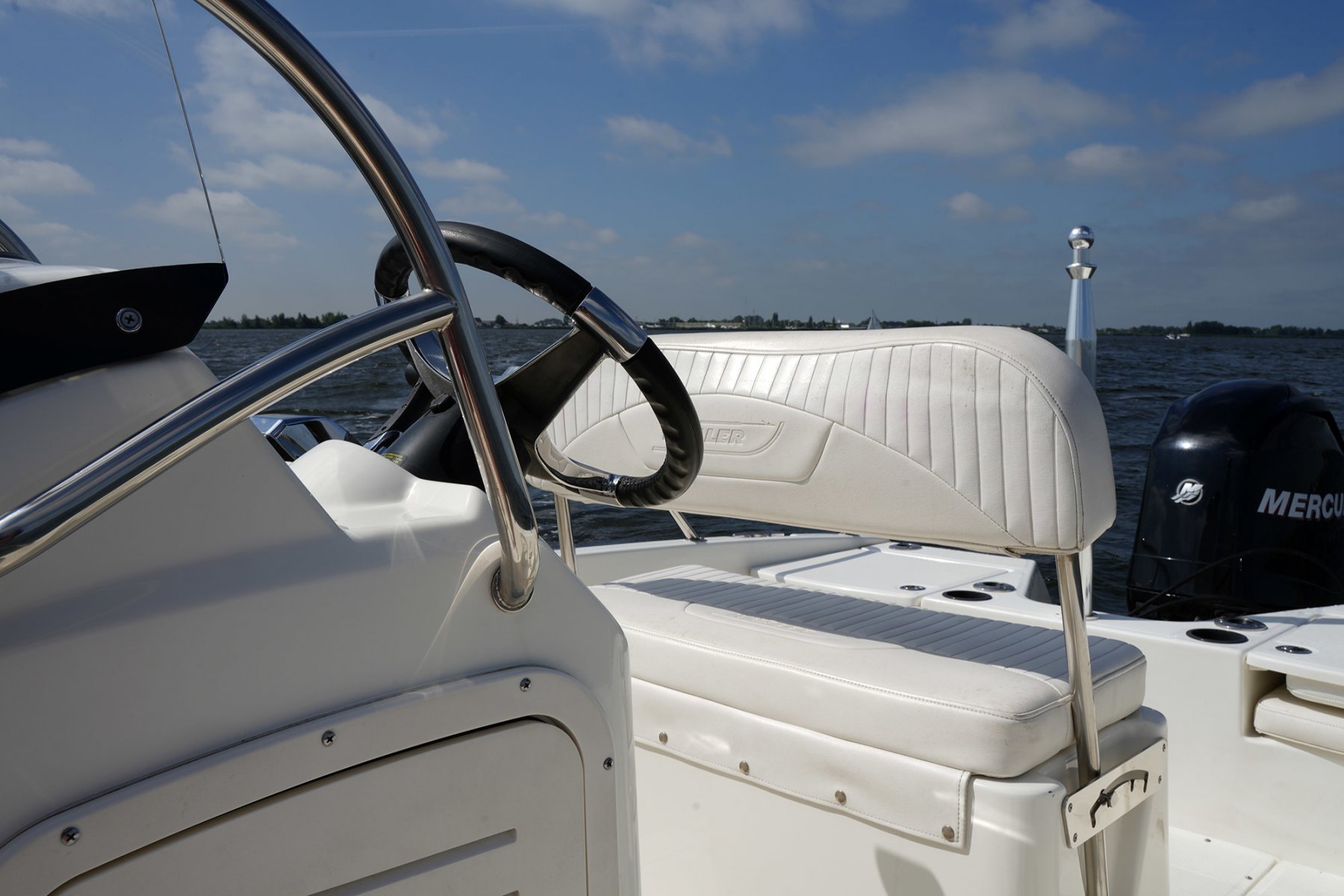 2012 Boston Whaler, Import Auf Lager in der EU — Foto 9 z 20