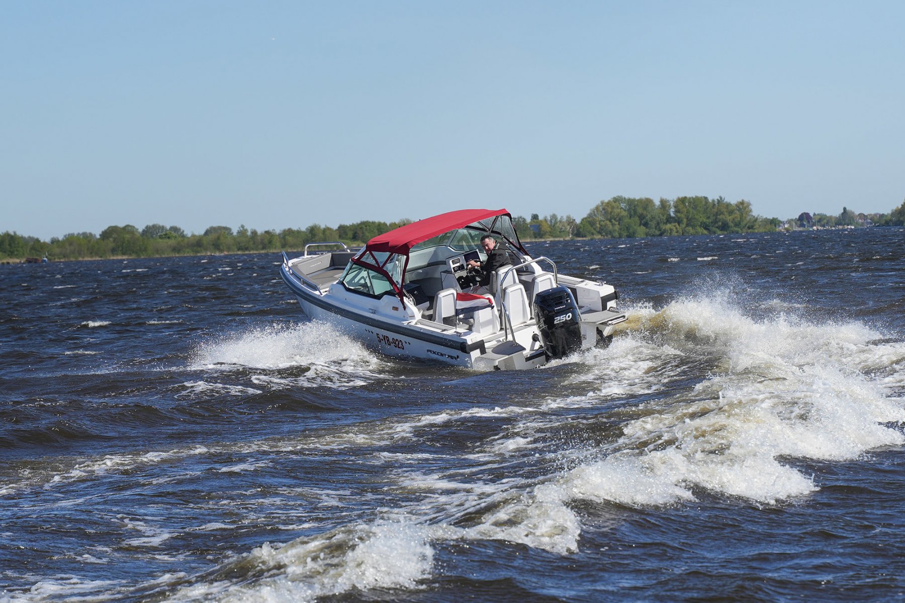2019 Axopar, Import Auf Lager in der EU — Foto 4 z 20