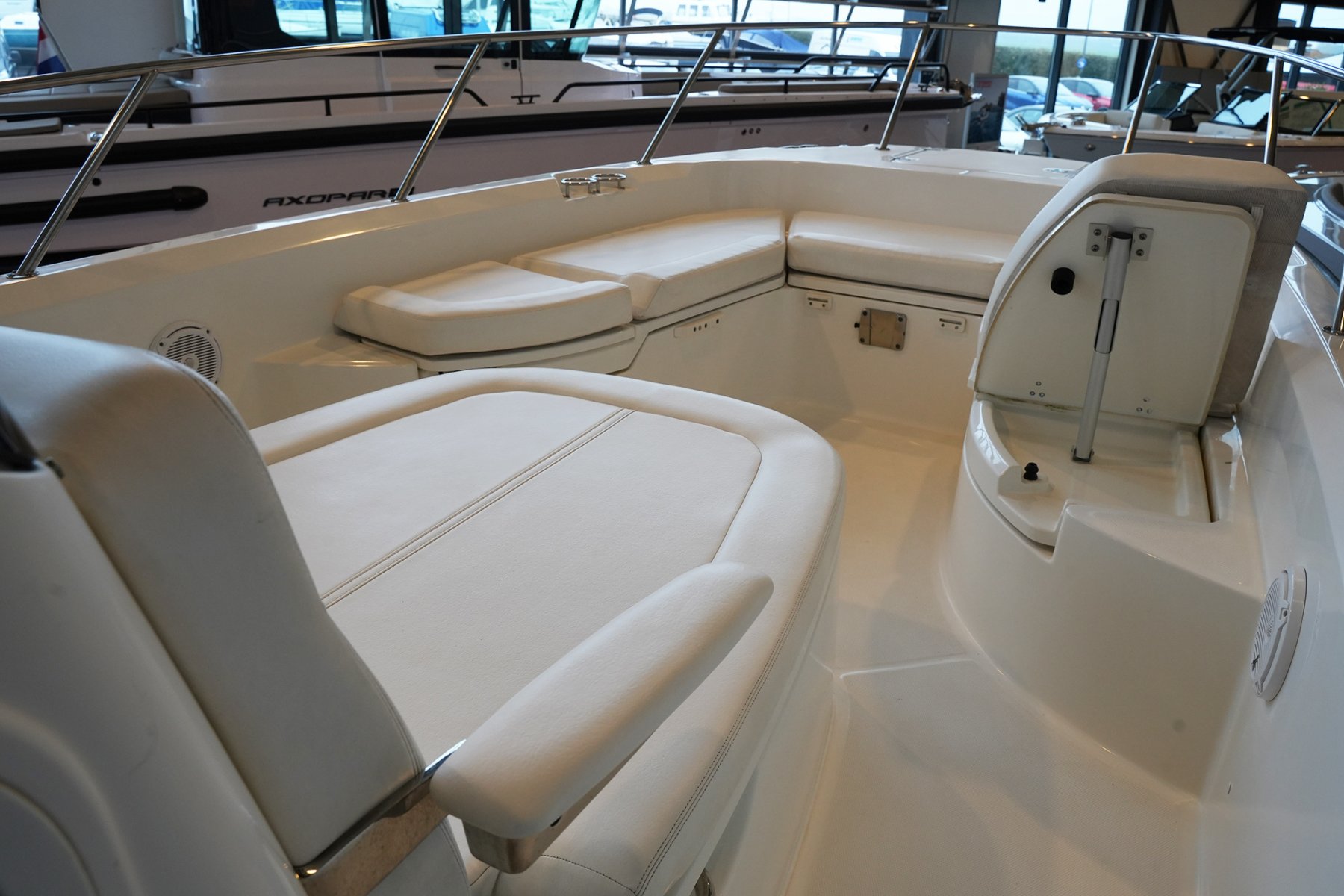 2014 Boston Whaler, Import Auf Lager in der EU — Foto 15 z 20