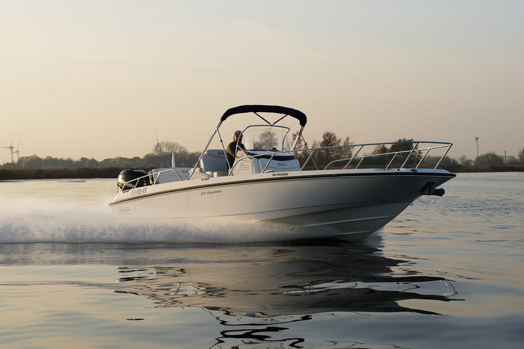 2014 Boston Whaler, Import Auf Lager in der EU — Foto 2 z 20