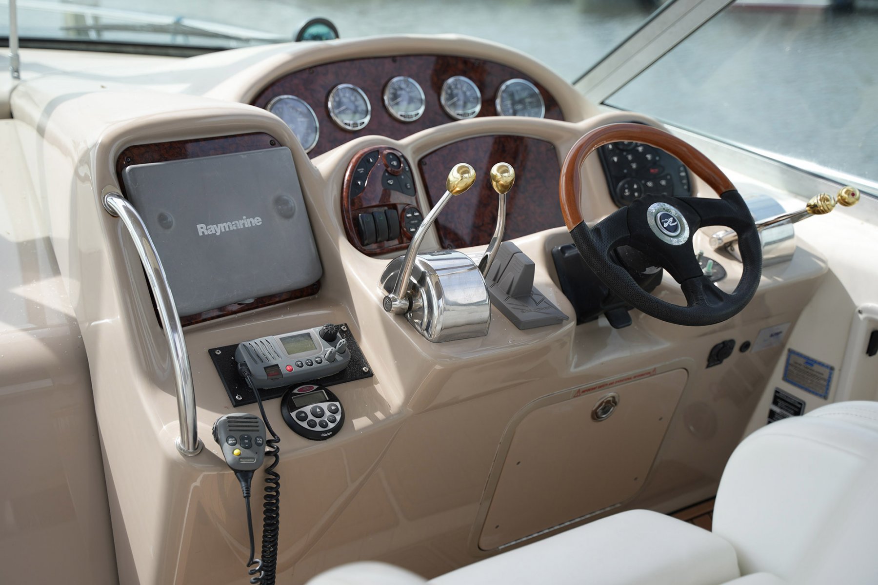 2005 Sea Ray, Import Auf Lager in der EU — Foto 13 z 20