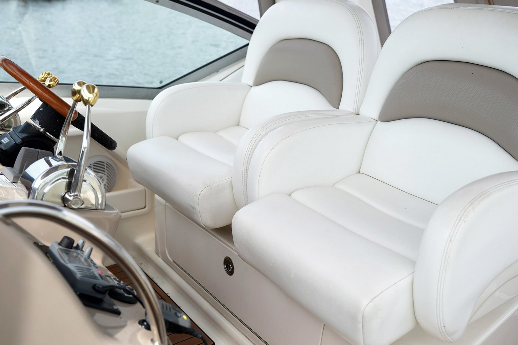 2005 Sea Ray, Import Auf Lager in der EU — Foto 14 z 20