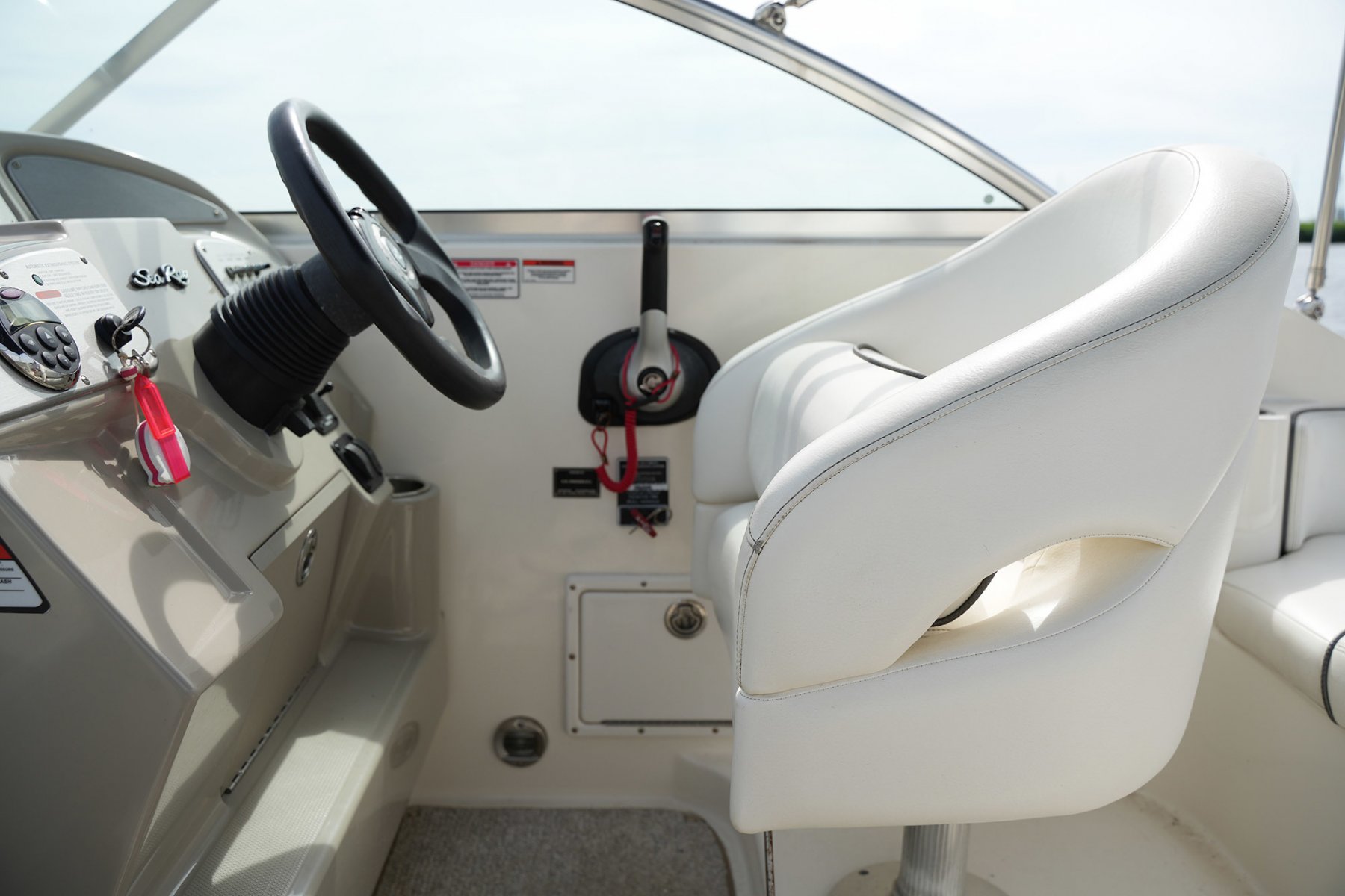 2008 Sea Ray, Import Auf Lager in der EU — Foto 16 z 20